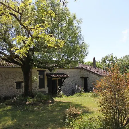 L'odonata Holiday home Valeilles